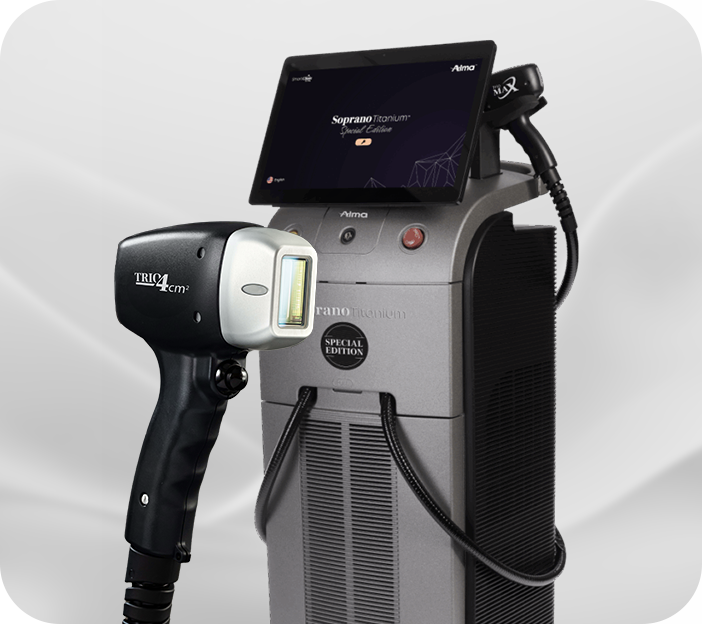 TRIO 4cm2ハンドピースを置いたAlma Sopranoチタニウム機器